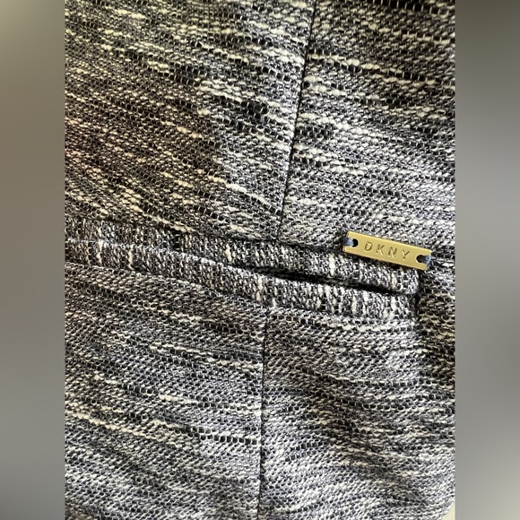 Beautiful Blazer. Navy Blue/white/ black. Perfect for office or an interview. - Picture 7 of 7